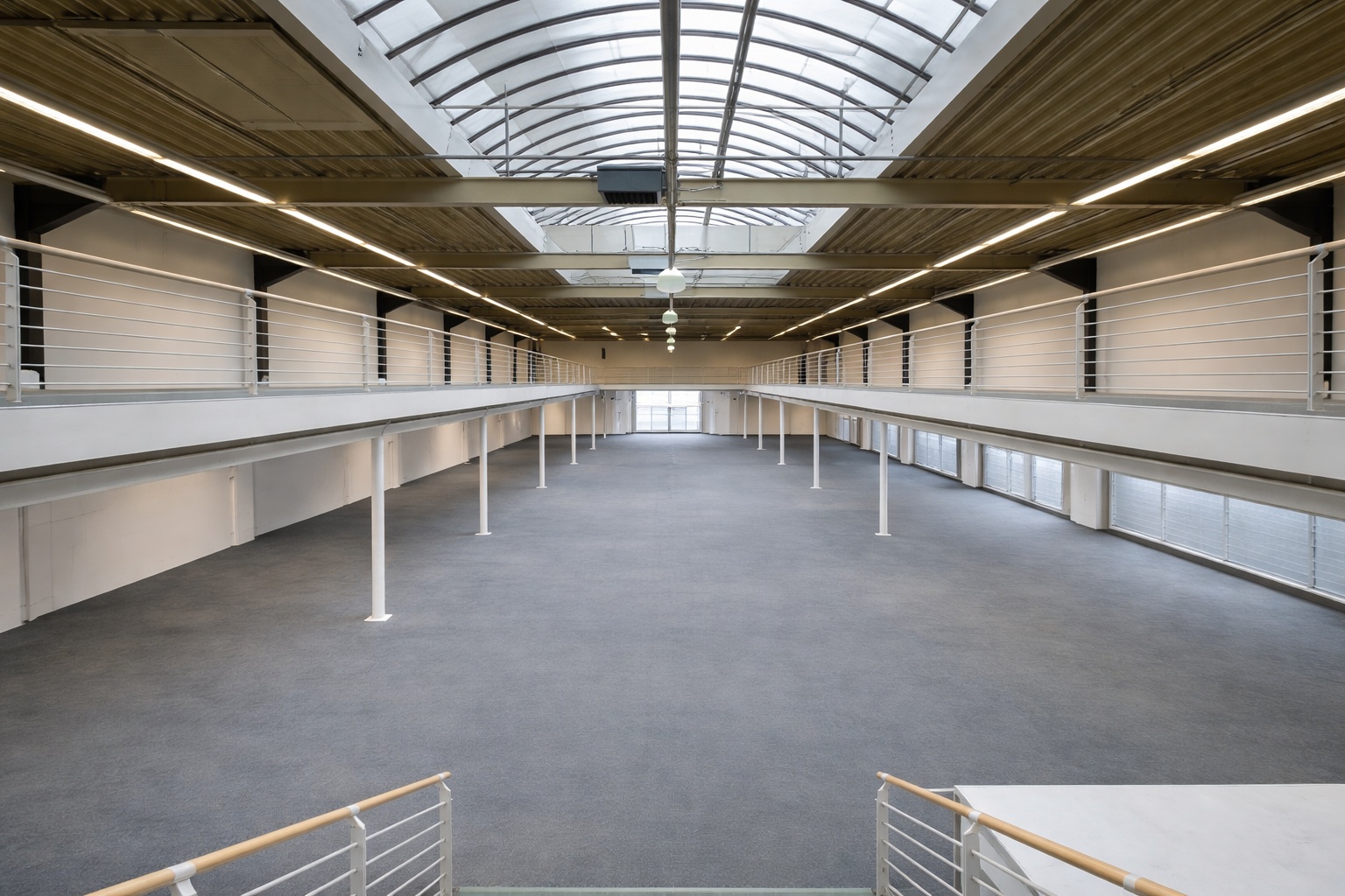 TOP Gewerbefläche/ Lagerhalle ehm. Möbelhaus oder sämtliche Gewerbliche Nutzung – Vorschau 2