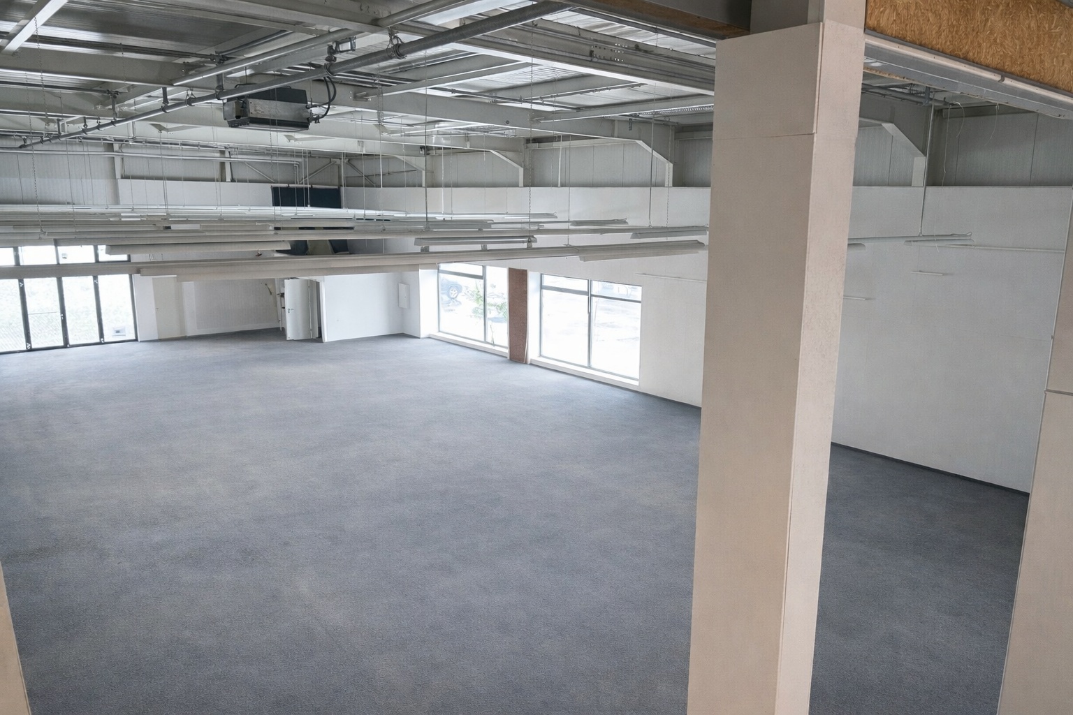 TOP Gewerbefläche/ Lagerhalle ehm. Möbelhaus oder sämtliche Gewerbliche Nutzung – Vorschau 3