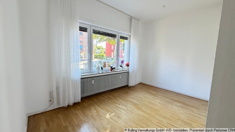 Großzügige Erdgeschosswohnung mit Terrasse, Gartenblick, Garage und Stellplatz – Vorschau 3