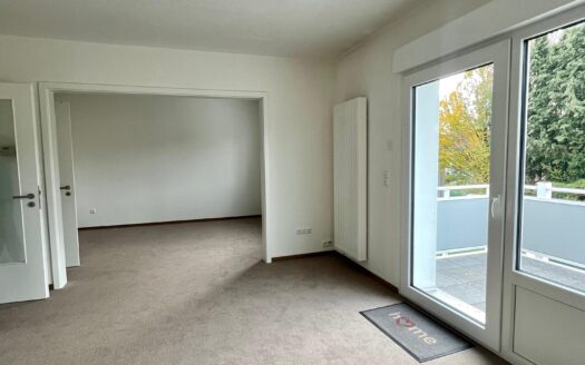 Top renovierte Mietwohnung in ruhiger Lager mit Balkon